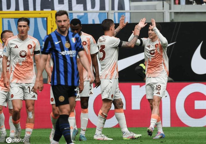 苏莱:我一直期待在罗马主场进球,我们前锋也要一起防守