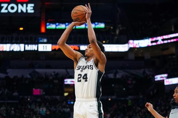 瓦塞尔：目前球队核心重点防守 若能限制对手得分我们将脱颖而出