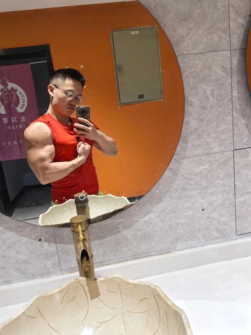 休赛期练挺狠！八村晒首日训练营照 小臂青筋暴起体脂明显降低！