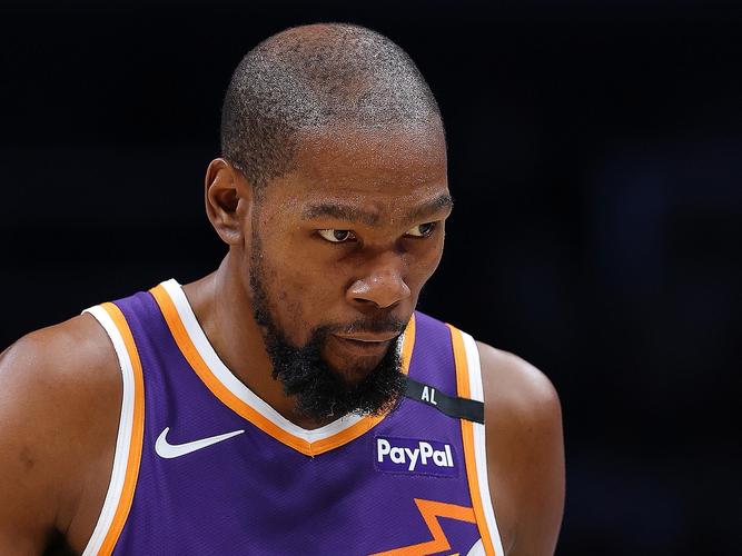 杜兰特：我的身体类型与球队适配 我能在进攻三威胁方面发挥作用