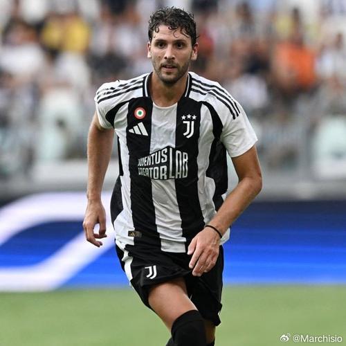 洛卡特利:最后时刻的角球缺乏专注 中场休息时我们彼此互相打气