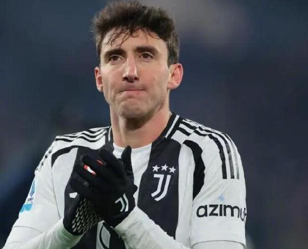 经纪人谈维加没留在尤文:管理层的更迭,导致尤文推迟做决策