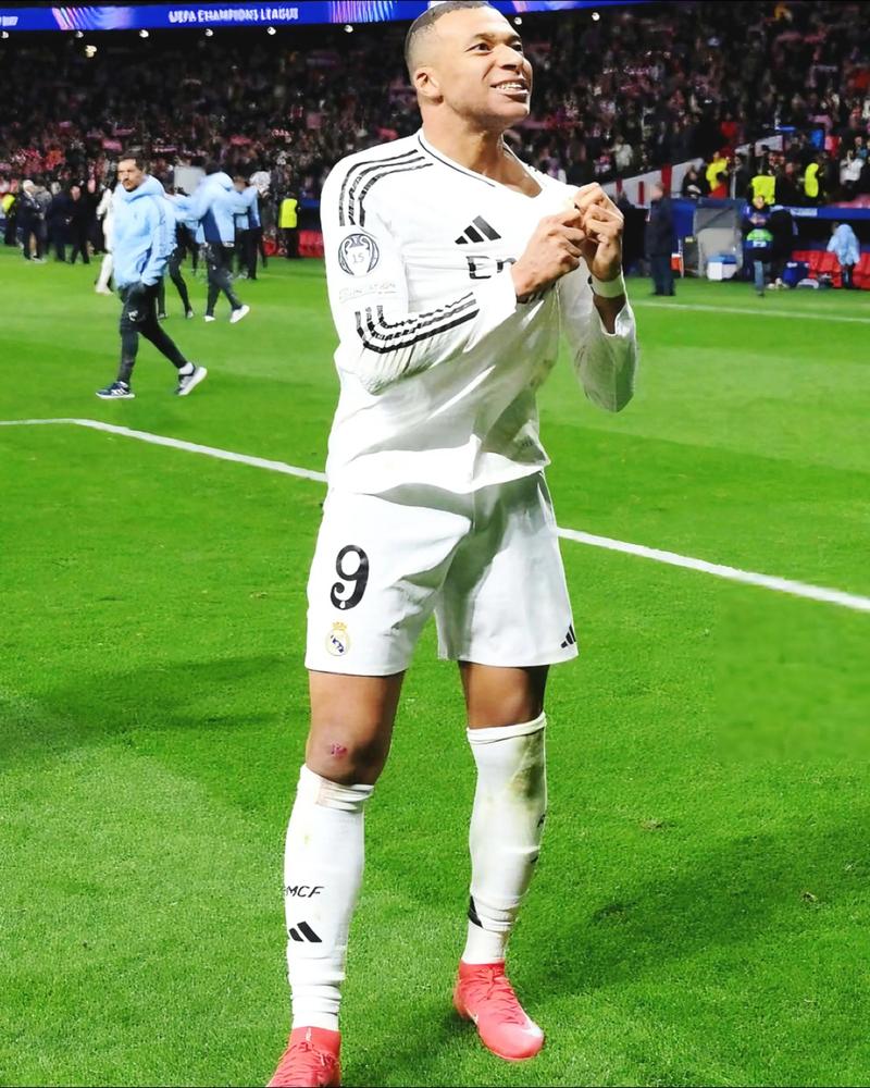 轻微受伤⚽记者:姆巴佩、马斯坦托诺仍会前往国家队报到