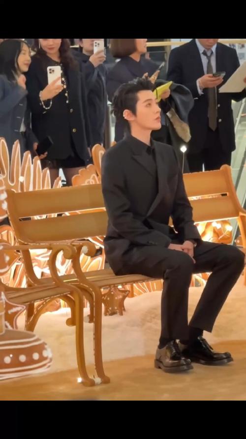 谁赞成谁反对？绿军晒双探花新赛季定妆照：联盟最佳二人组☘️