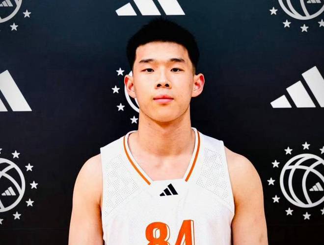 林葳：NCAA要边上课边训练 全英语的课程对我来说是个挑战