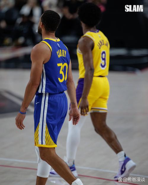 夸梅:詹姆斯干嘛非要布朗尼进NBA?后者该买30张保罗的DVD学学