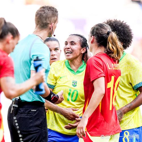 这组绝了！五冠巴西世青赛小组垫底出局，同小组2/3名现均杀入8强