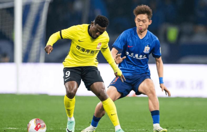 恭喜❤西海岸外援里切利在上海外滩求婚成功