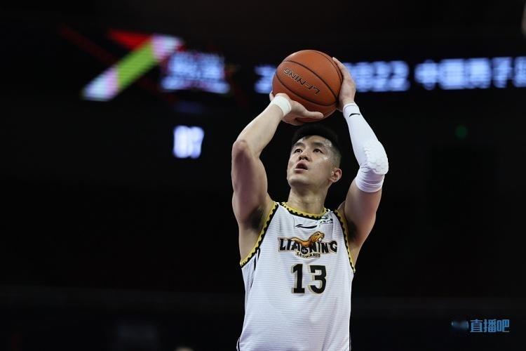 高效发挥！怀特16投7中得16分3板10助 正负值+22冠绝全场