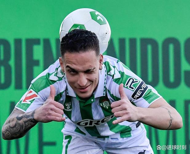 安东尼:暂未考虑金球奖但获奖并非不可能 心态平稳一切都会顺利