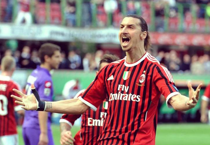 伊布：当我在场上时能解决所有问题，但在看台因无法帮助感到痛苦