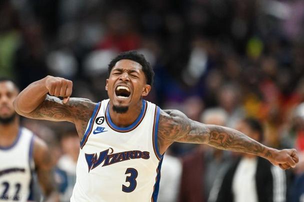 马祖拉：A-西蒙斯打得很有对抗性和侵略性 这正是我们需要他做的