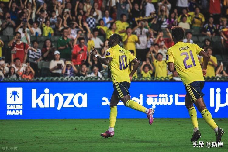 降维打击！马内打门被门线解围，菲利克斯补射戴帽，胜利5-1领先