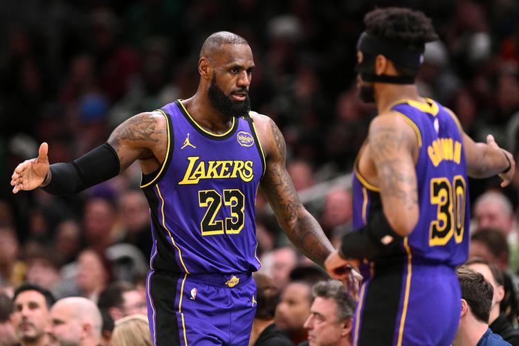 对阵湖人爆砍35分7板9助！名记：太阳已经裁掉了贾里德-巴特勒