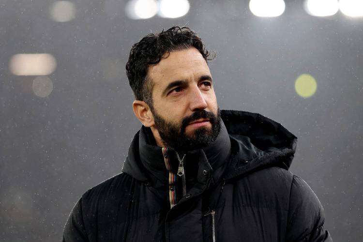 阿莫林:从明天起就要忘掉胜利,现在关键是力争三连胜这才是焦点