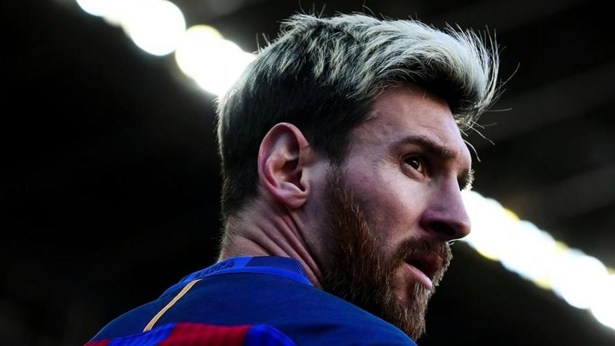 满分发挥收官!梅西晒庆祝进球照片:常规赛结束,季后赛见!