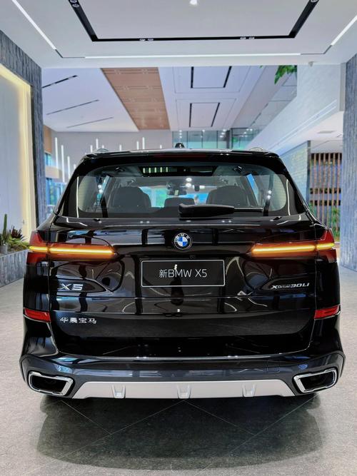 拿下！🚗杨瀚森考到了驾照 买了一台二手宝马X5！