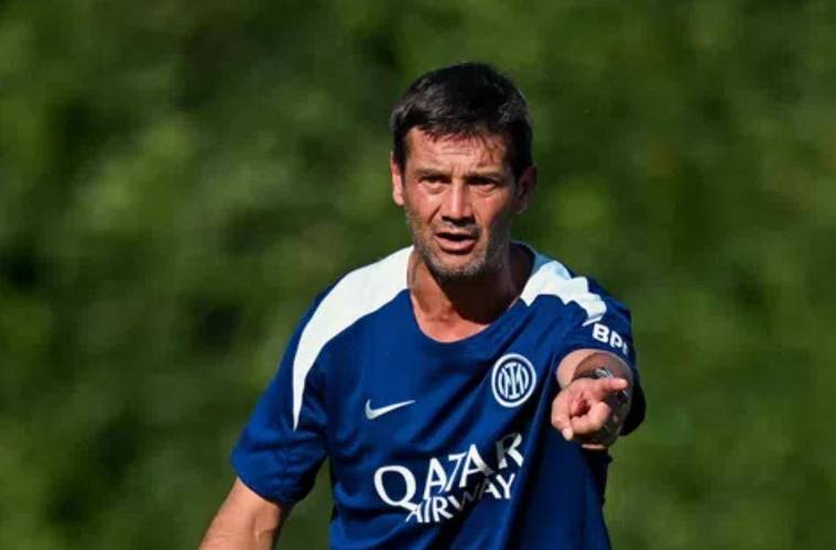 齐沃:国米球员需要将上赛季的失望抛在脑后,很高兴他们能放下