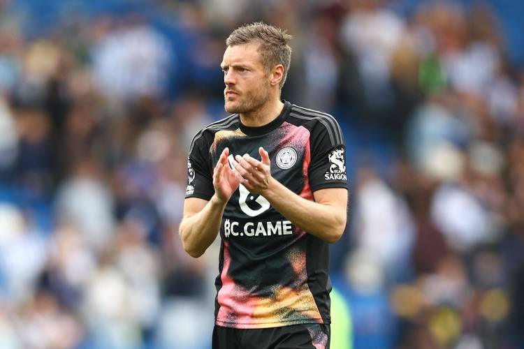 逼平亚特兰大！38岁瓦尔迪补射打进意甲生涯首球，连续空翻庆祝