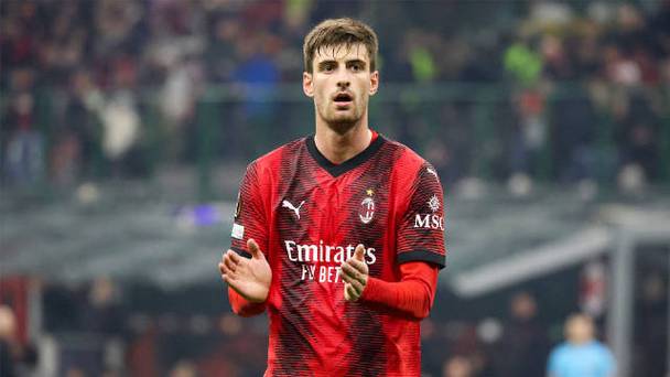 加比亚:相比前几个赛季米兰丢球少了,这是全队共同努力的结果