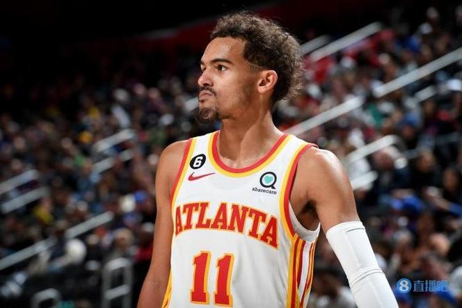 手感火热!曼恩半场6中5高效拿下14分3板 首节独得10分