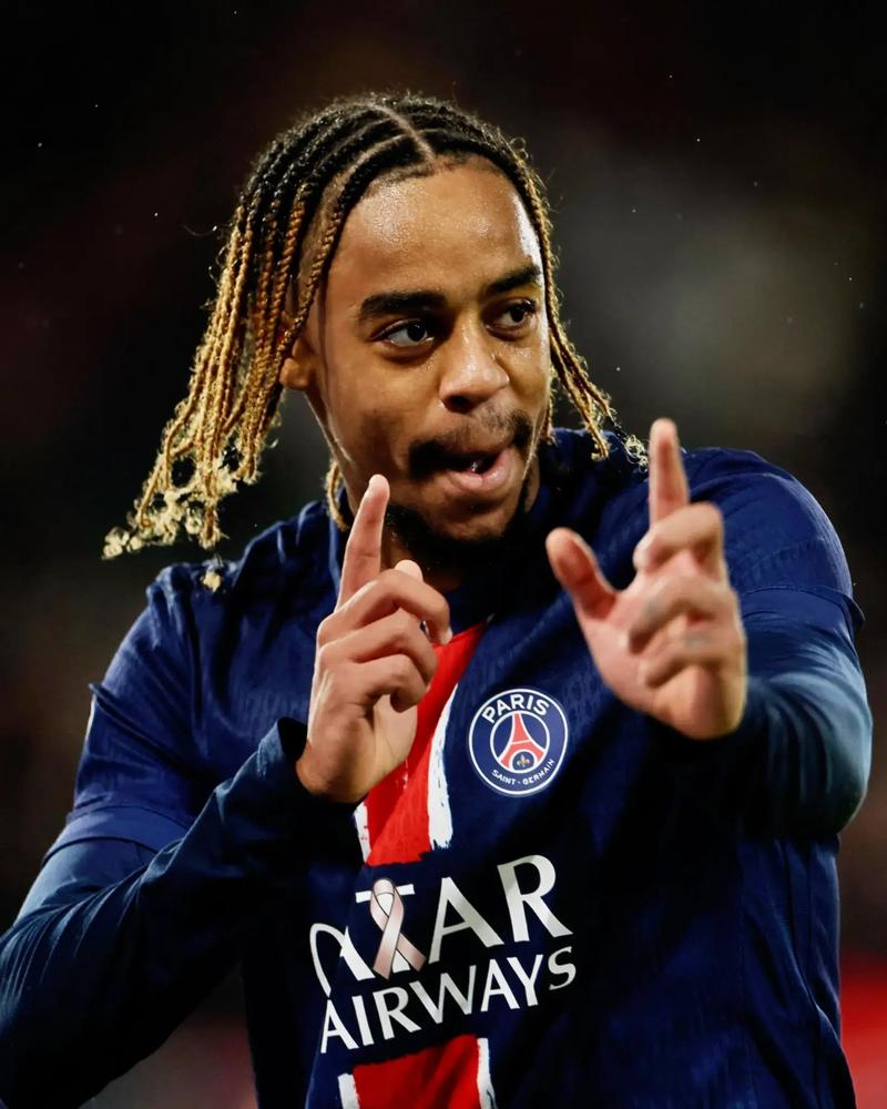 详细阅读:拜仁因误判获利!埃贝尔:担忧边裁能力退化,支持更早启用VAR 拜仁因误判获利!埃贝尔:担忧边裁能力退化,支持更早启用VAR