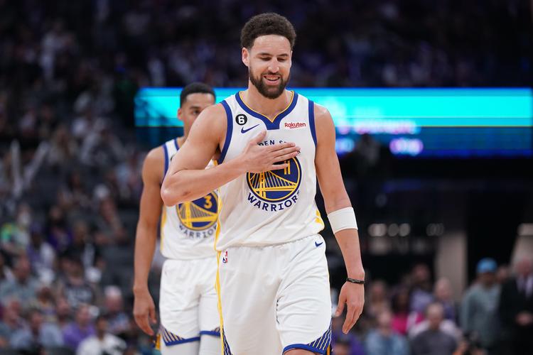 铁观音!克莱全场10中2&三分6中1 仅得到5分1篮板1助攻