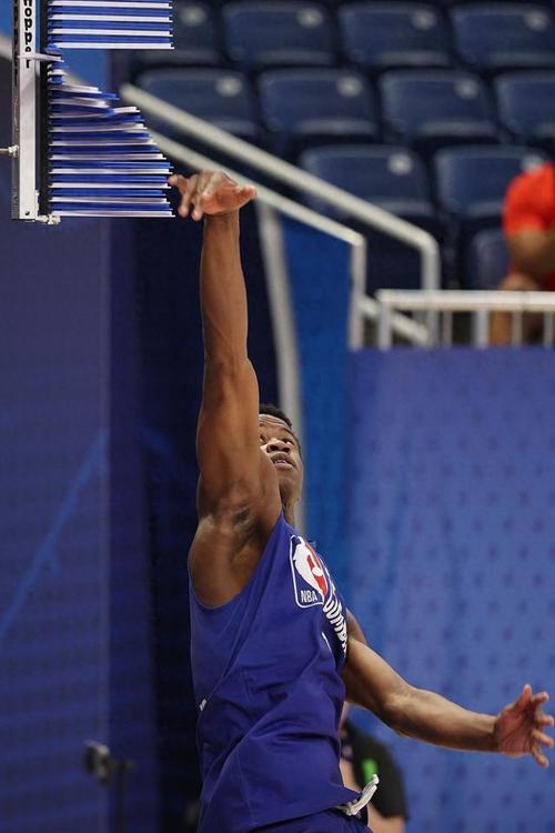 赢4场其中3场是大逆转！埃奇库姆：我们阵容深厚而且全心投入