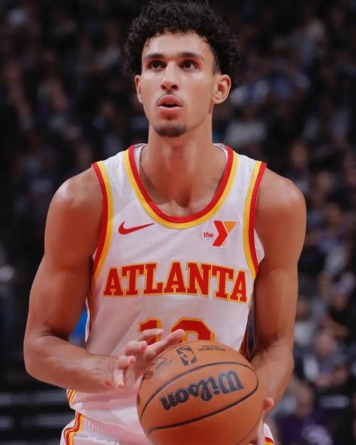 24年状元!老鹰官方:球队执行里萨谢2026-27赛季球队选项