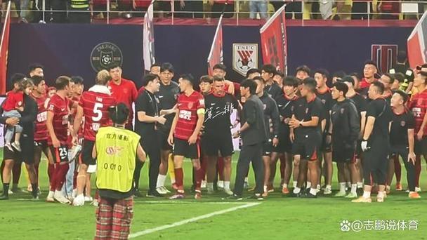 刘越谈中超争冠:热热闹闹踢了一年,最终还是回到了上赛季的模样