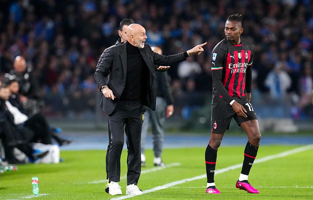 记者:莱奥身体已恢复并参加米兰合练 普利西奇和拉比奥特仍单练