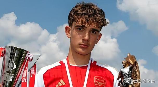 创欧冠登场最年轻纪录,15岁道曼社媒发文纪念达成欧冠首秀